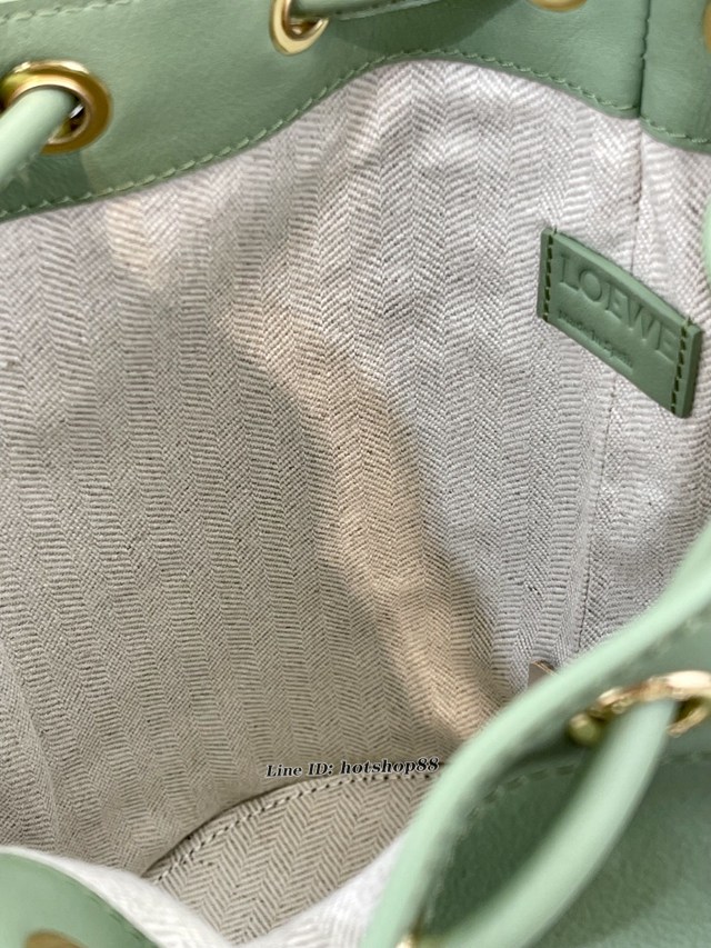 Loewe專櫃新款編織包手提肩背包 羅意威Woven Basket Gingham Bag 型號10133 lyw1473